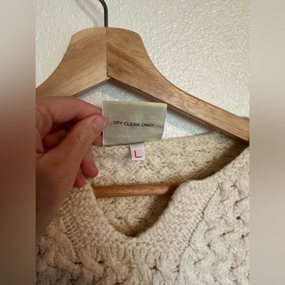 Connemara Knitwear sweater. Merino wool. Large. Made in Ireland - Picture 4 of 6